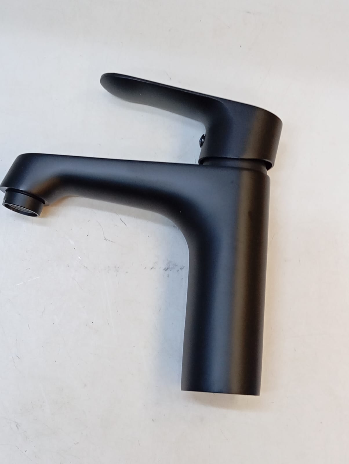 Black basin mixer 