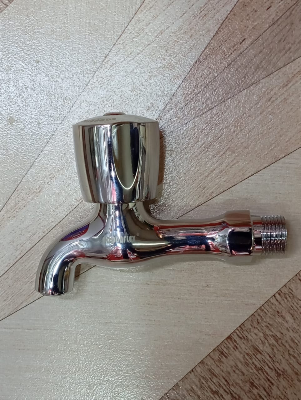 short neck wall tap aqua flex